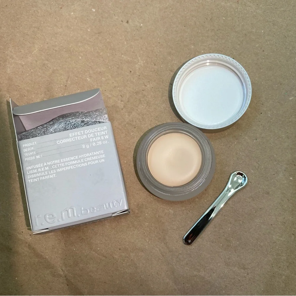 REM concealer